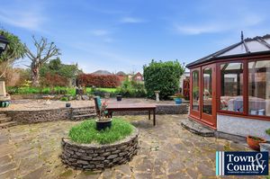 LADYSMITH AVENUE- click for photo gallery